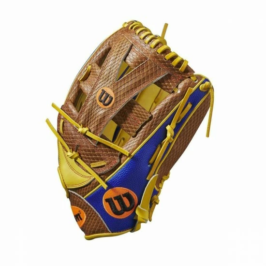 Wilson A2000 12.75" Outfield Baseball Glove YP66 Right-Hand Throw WBW100163 - Image 3