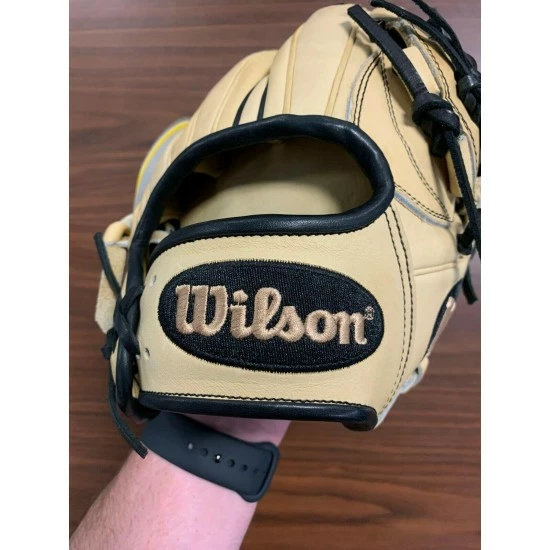 Wilson A2000 11.75-Inch Baseball Glove - Image 5