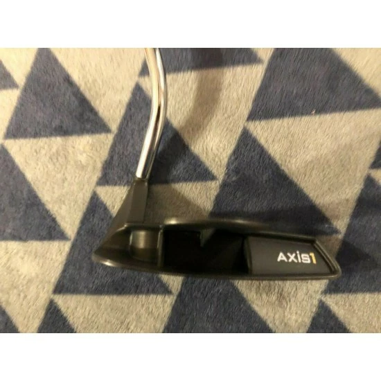 Axis 1 Umbra Putter, 35", Righty, Super STroke Grip, Excellent Condition - Image 4