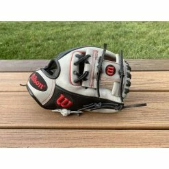New Wilson A2000 11.25” Infield Baseball Glove Model 1788 W/ Superskin NWT