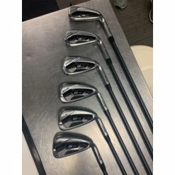 Men's Right Handed G410 Regular Flex Graphite Shaft Iron Set